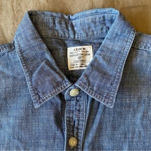 J. Crew Men’s short sleeve Chambray button up shirt